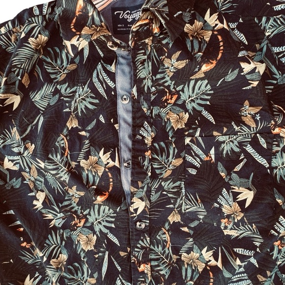 Craft+Flow Voyage Black Tropical button down collared shirt Men's Small - Picture 6 of 7